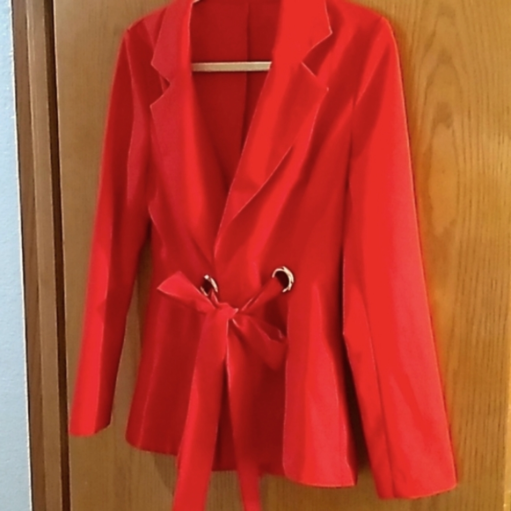 Stunning power red suit jacket ♥
